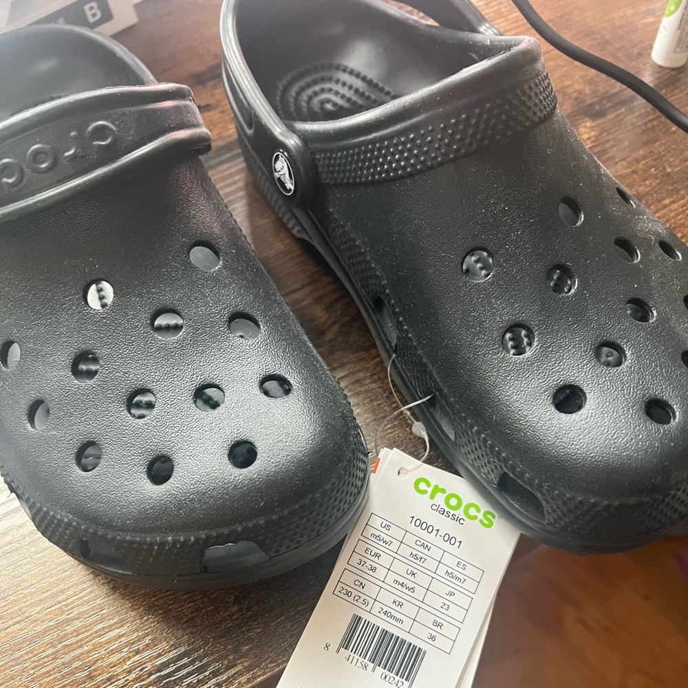 Black Crocs Classic Clogs NWT